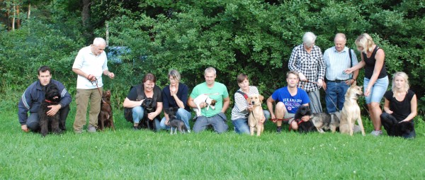 Skolfoto; Chelva, Eros, Eddie, Jack, Cleo, Malcen, Nemo, Gerry, Viper och Svante